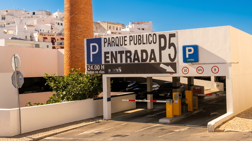 Parking in Albufeira